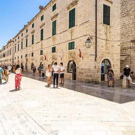 Luxury Petra With Terrace And View Appartamento