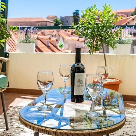 Luxury Petra With Terrace And View