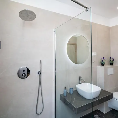 Luxury Petra With Terrace And View דוברובניק